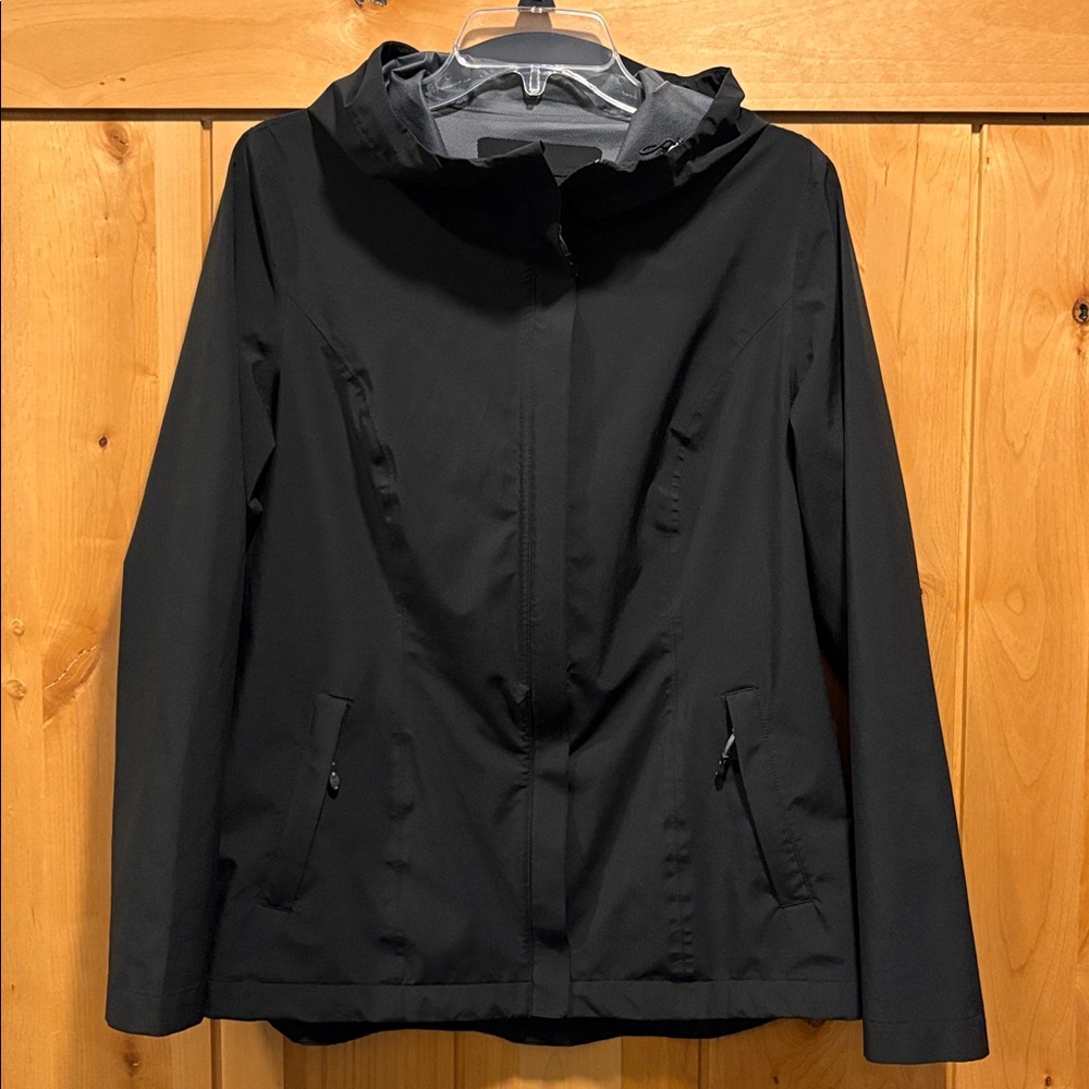 32 Degrees Lightweight Windbreaker Rain Jacket - Women’s Medium, Black